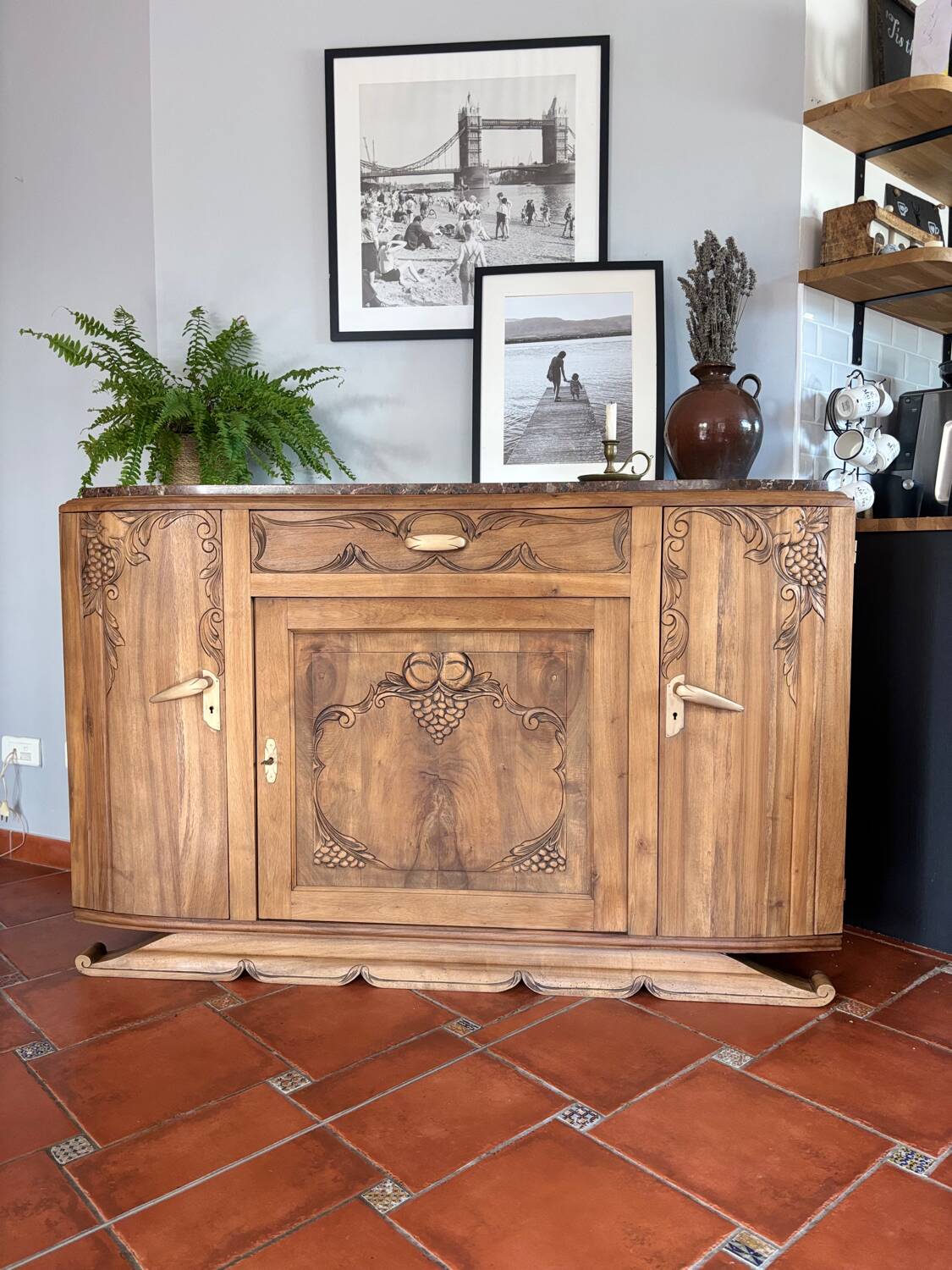 Buffet art déco en chêne massif