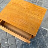 Table de chevet scandinave