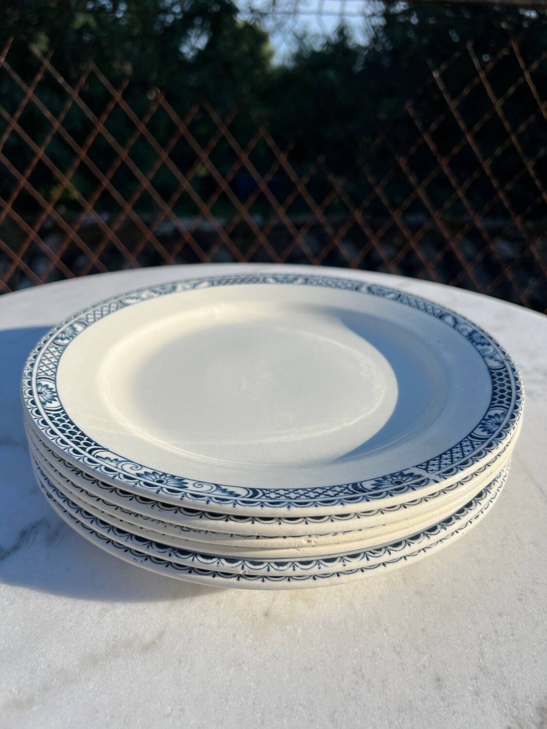 Set of 6 old Robert Salins flat plates, Terre de Fer