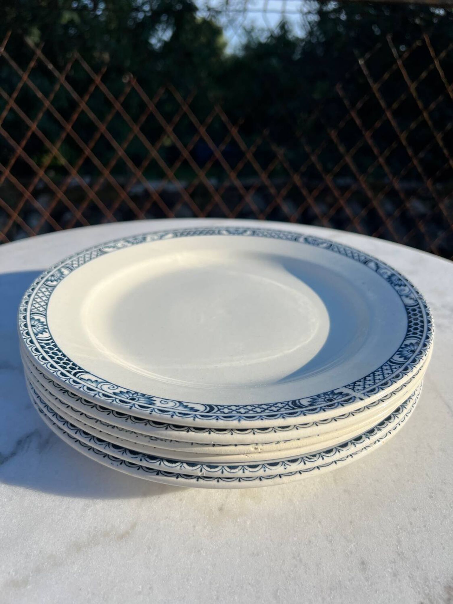 Set of 6 old Robert Salins flat plates, Terre de Fer