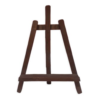 wooden table easel