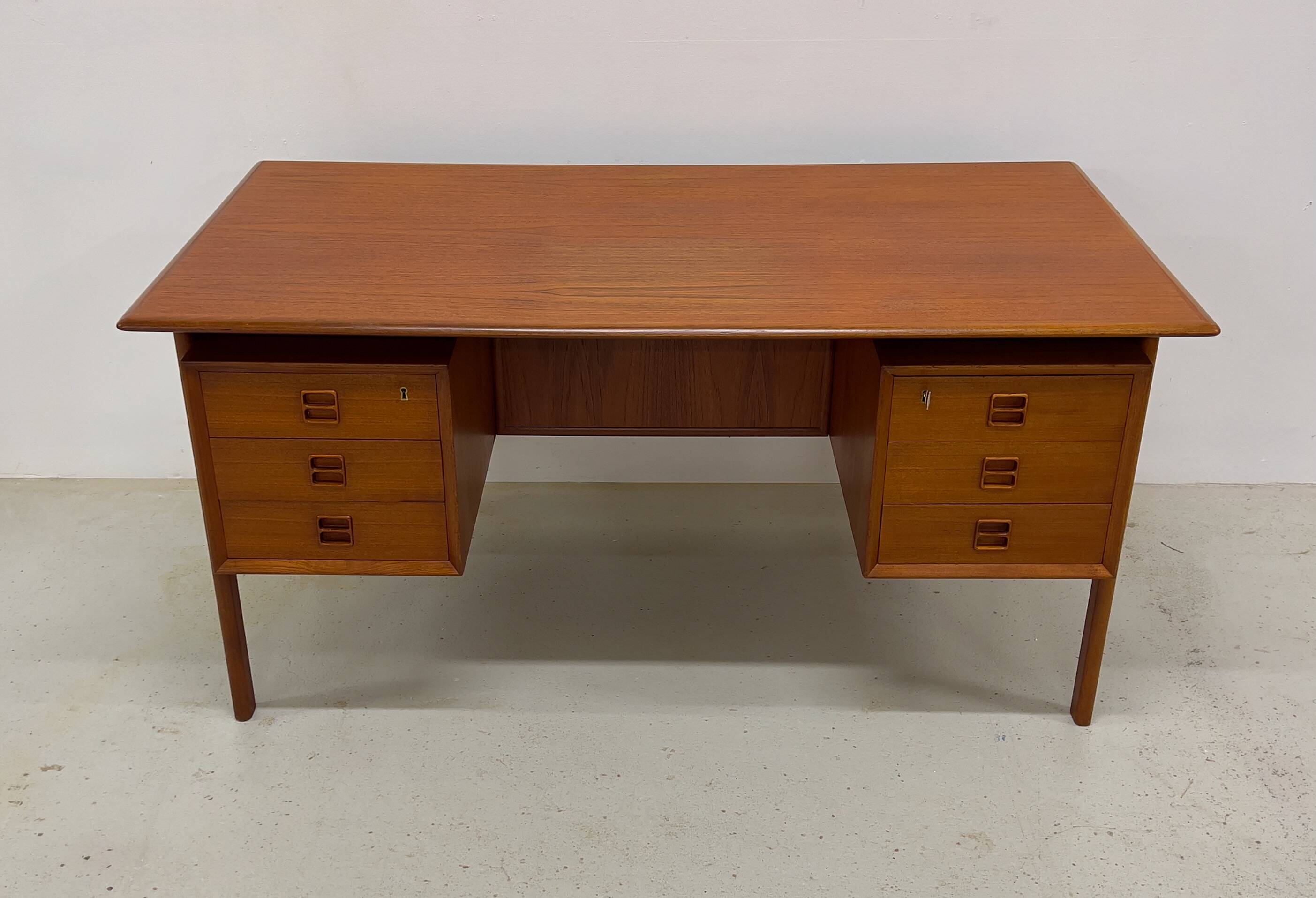 Teak Executive Desk By Arne Vodder For Brouer, 1960s.