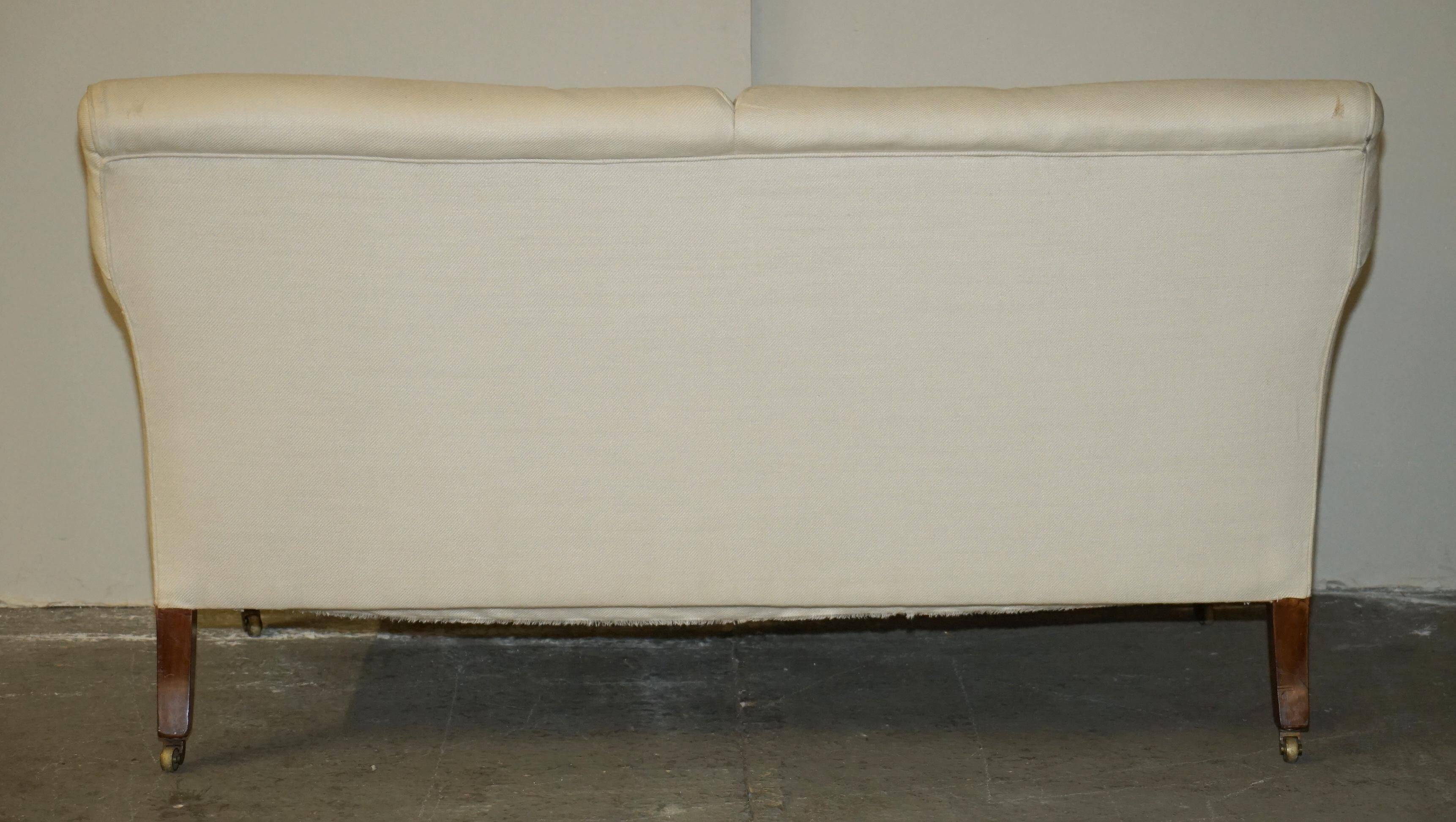 Victorian Howard & Son two-seater canapé fully stamped.