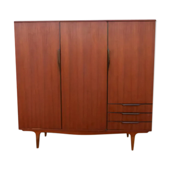 Scandinavian wardrobe 70