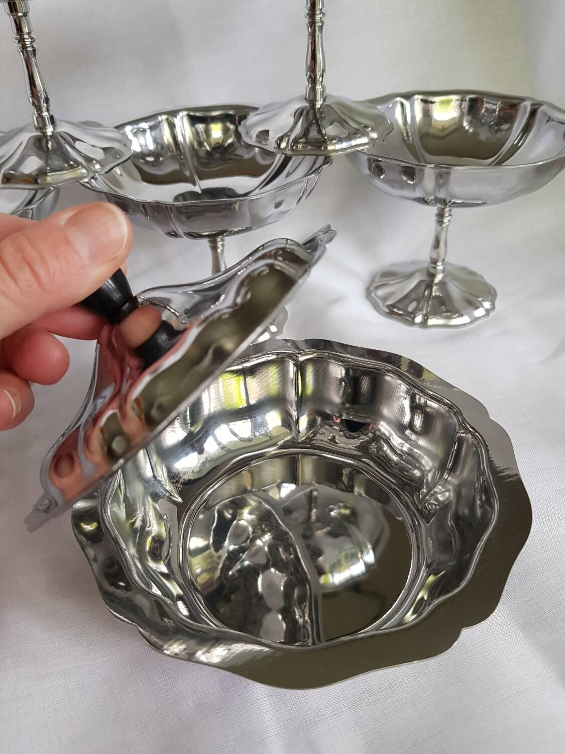 Coffret de 6 coupes à glace Guy Degrenne en inox avec bol assorti