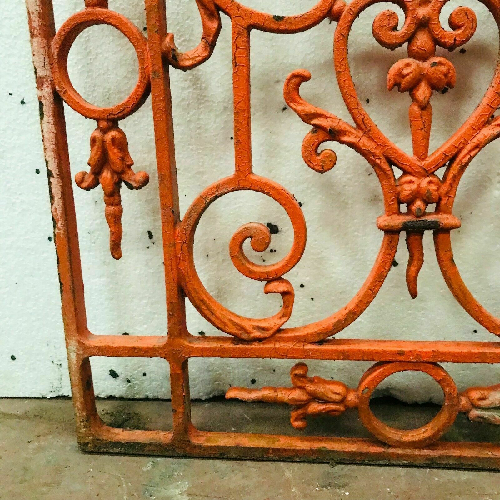 Wrought iron decoration grid XX century