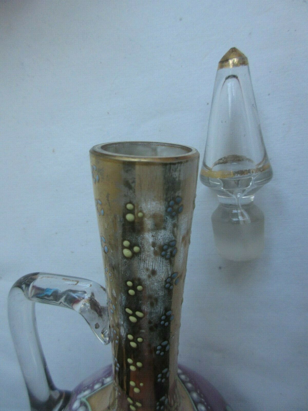 Art Nouveau ewer decanter, gilded glass and violin enamelled with daisies