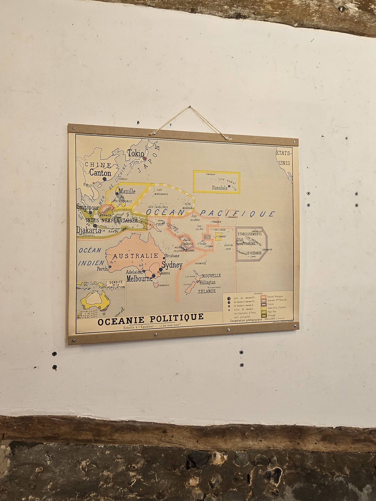 Ancienne carte de géographie carte d'école Océanie politique et physique co