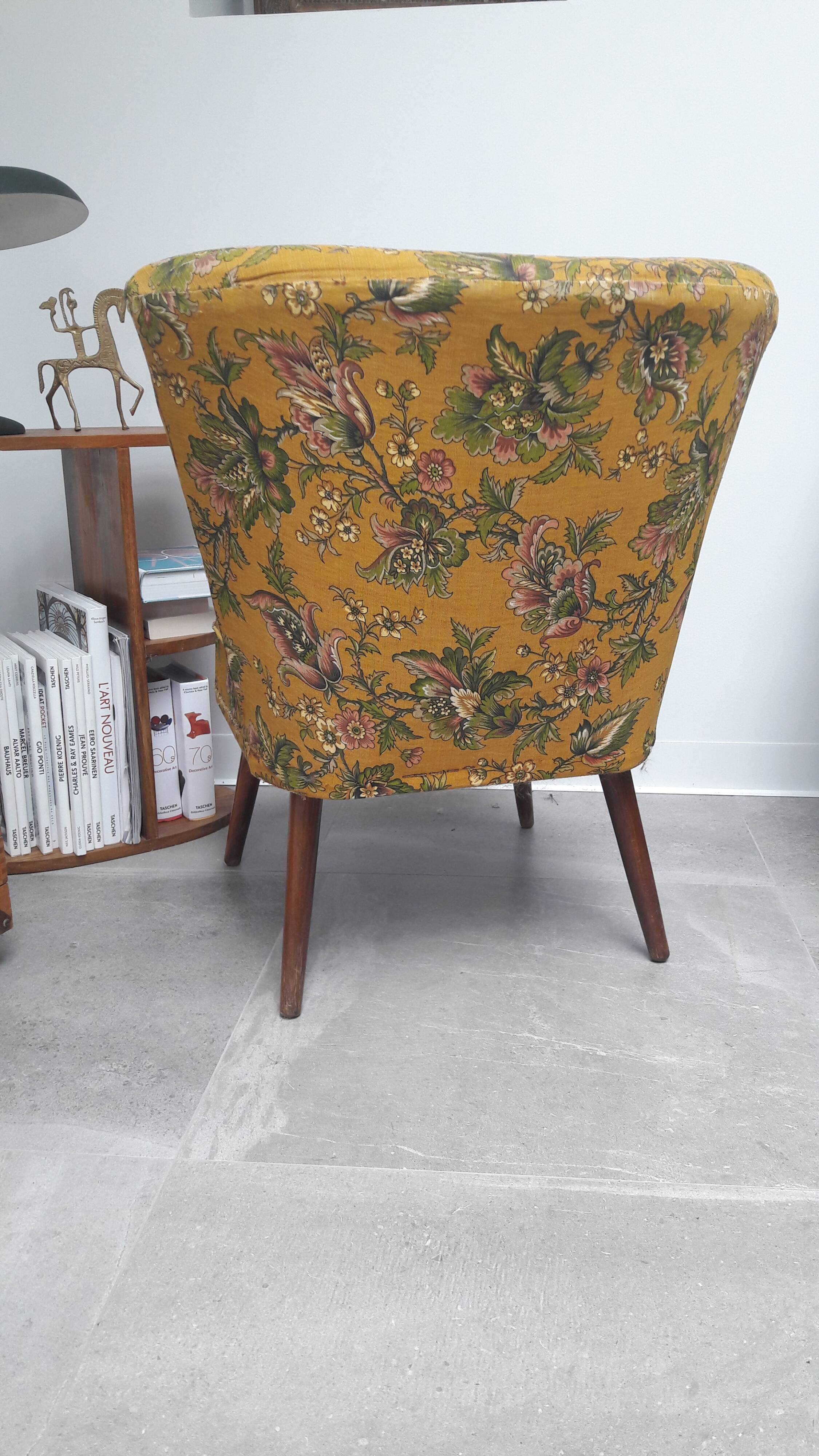 Armchair cocktail 50s