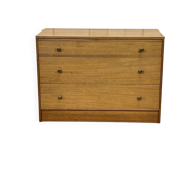 English chest of drawers from the 70s in mahogany