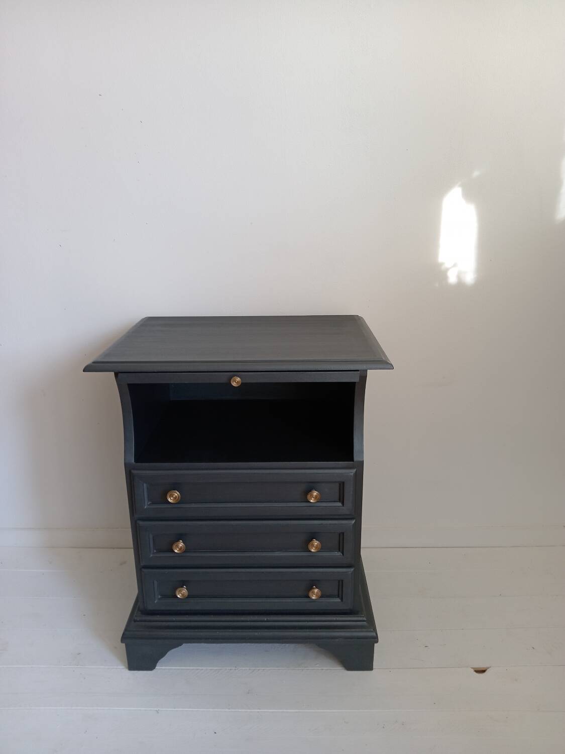 Side table, bedside table