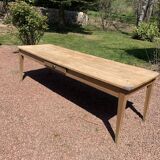 Farm table