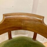 Velvet seated convertible-style chair