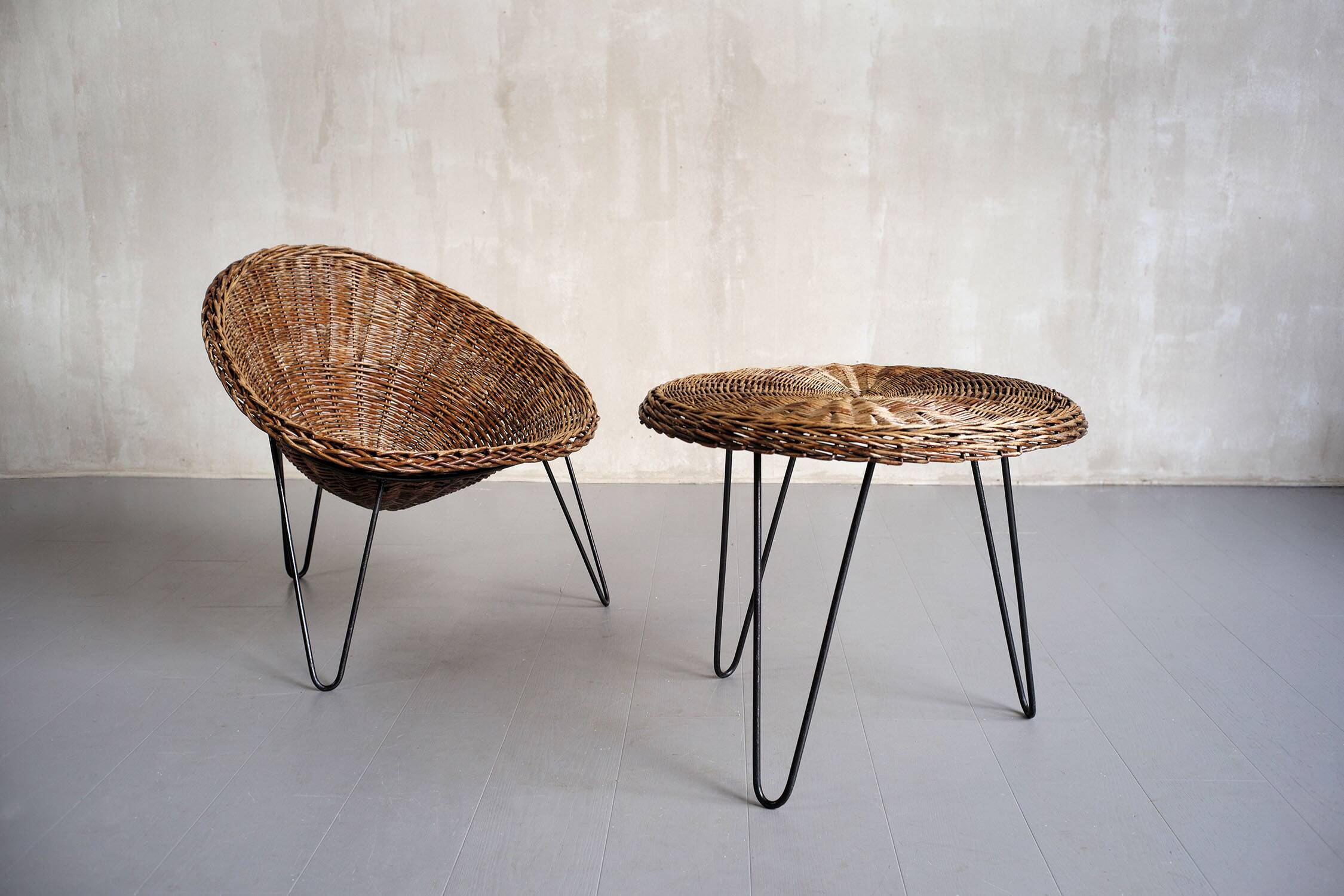 Roberto Mango, armchair and coffee table, Italy 1950