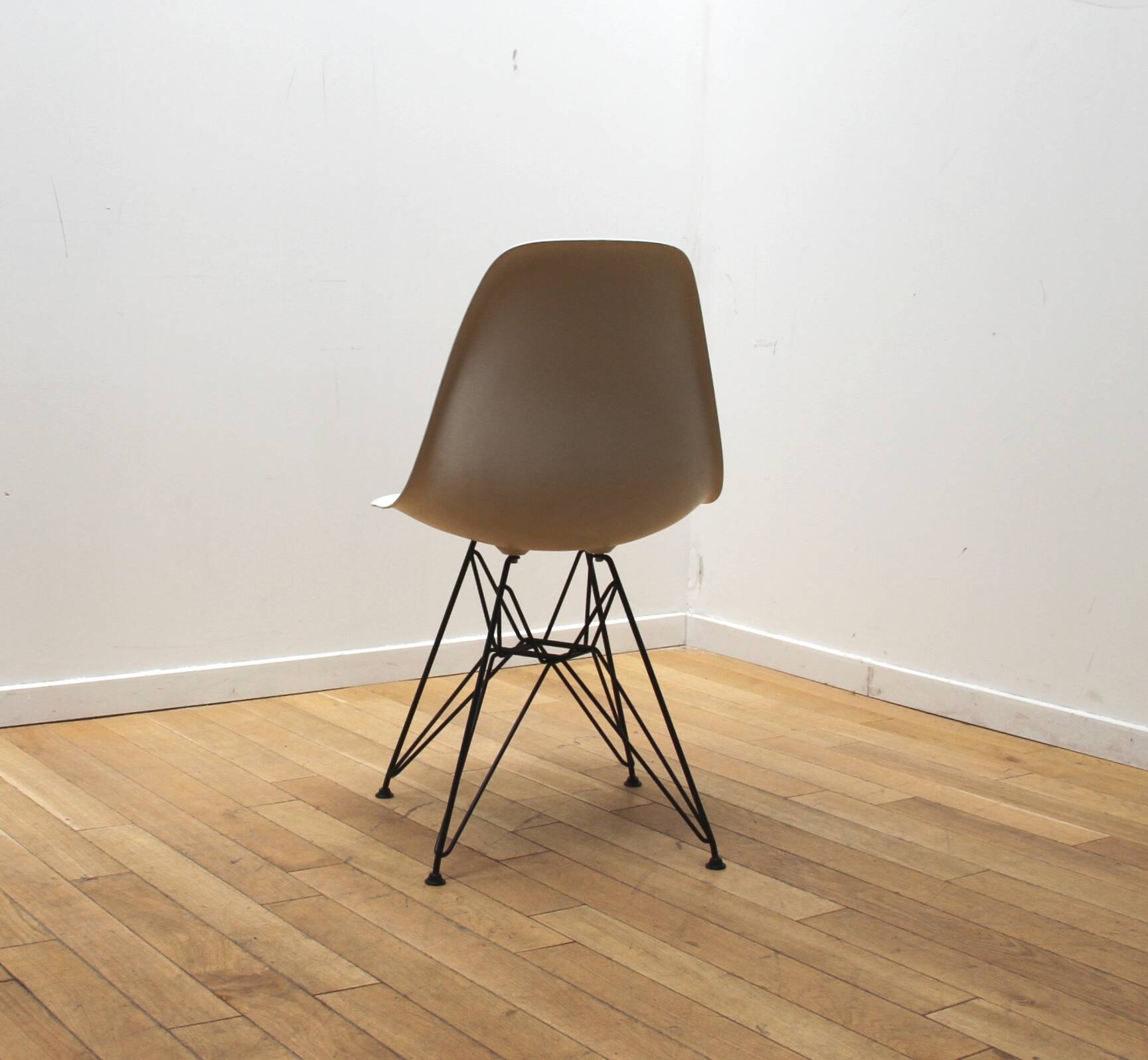 Chaise DSR, Charles & Ray Eames Vitra