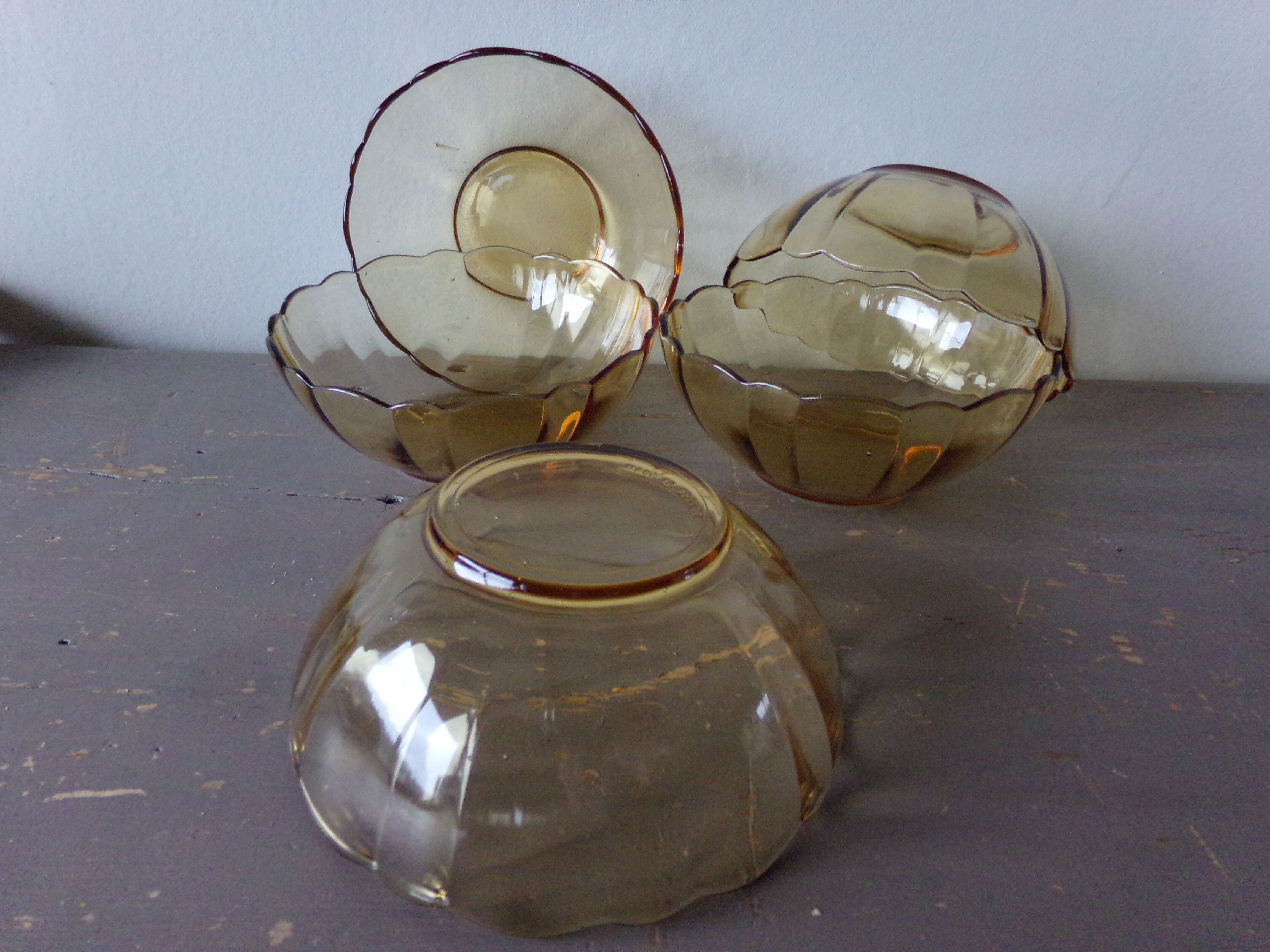 5 coupelles ou ramequins en verre ambré