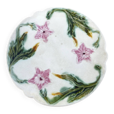 Très belle assiette ancienne barbotine fleurie art nouveau