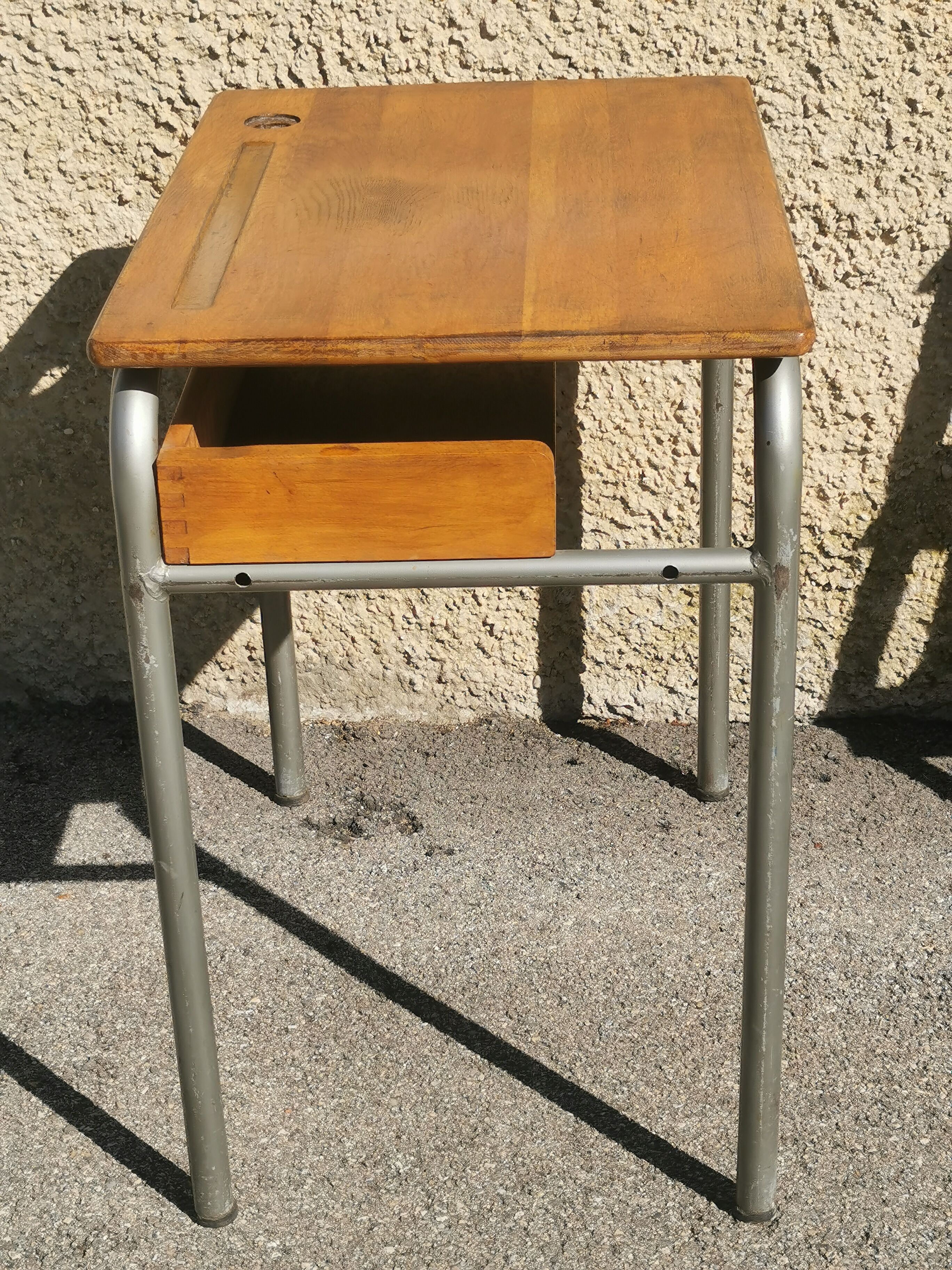 Table bureau vintage