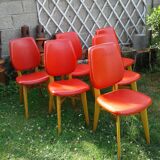 Set of 6 chairs in wood covered with red skai