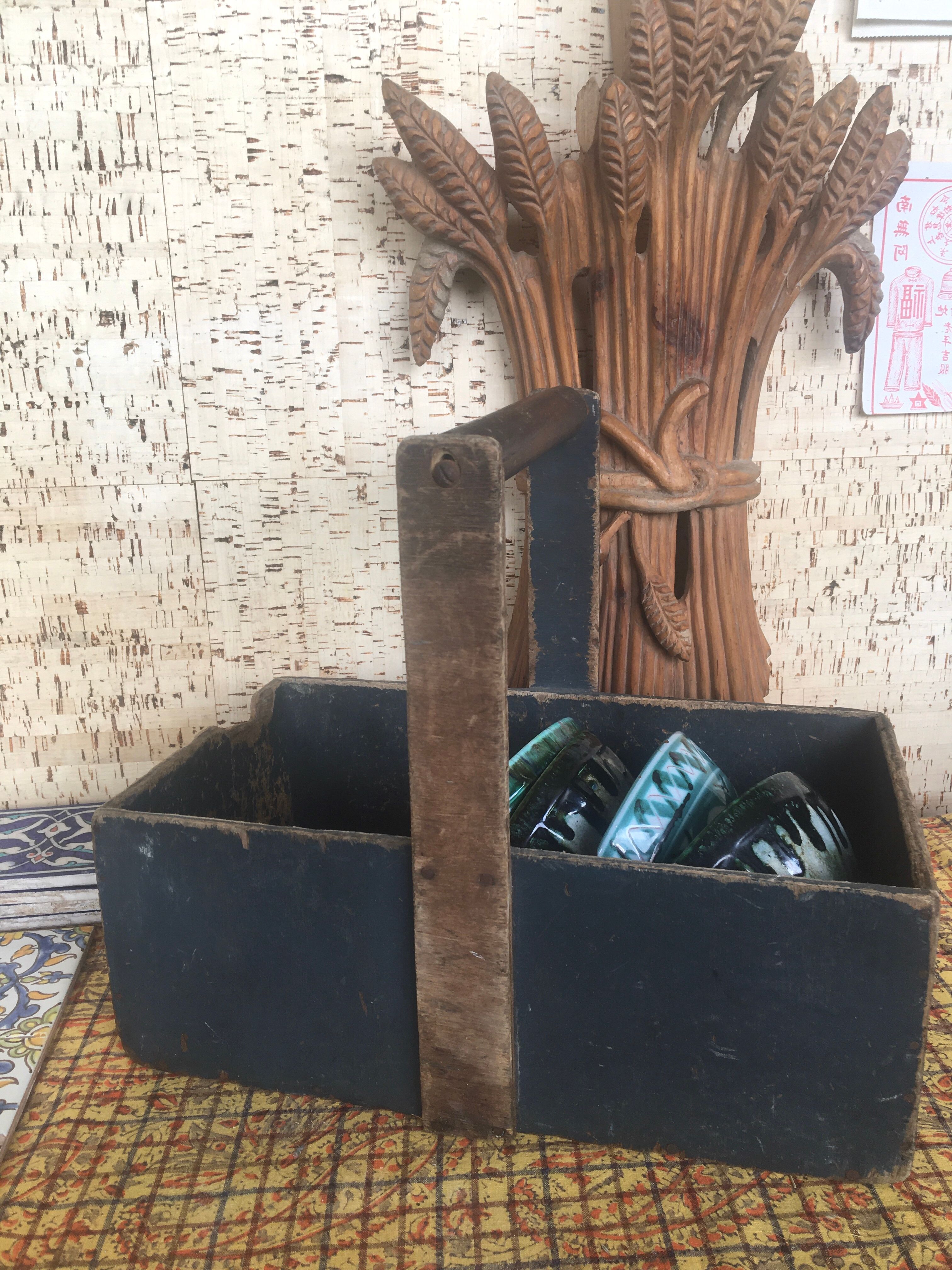 Portable case in painted wood