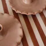 Ceramic candle holder beige serrated plate