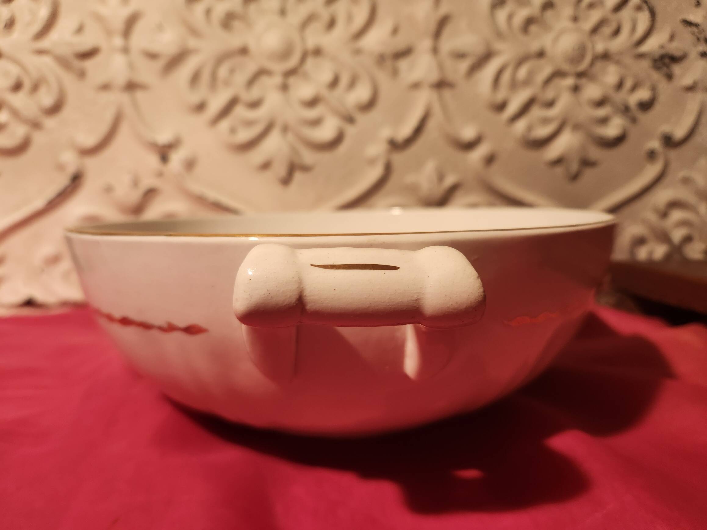 Earthenware salad bowl from Amandinoise.