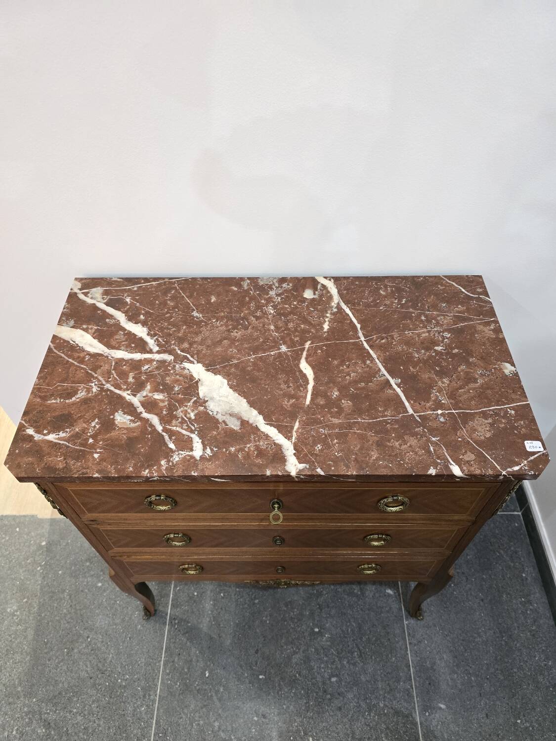 Commode style transitoire en marqueterie