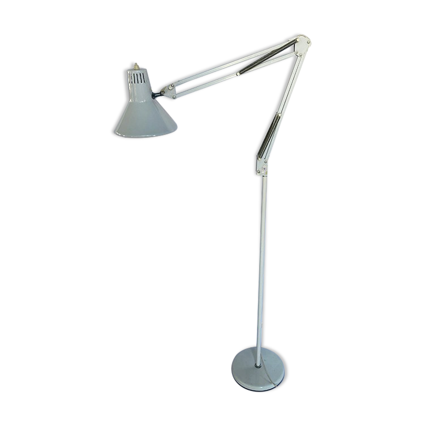 Articulated floor lamp