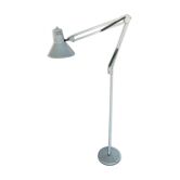 Articulated floor lamp