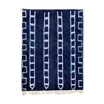 Tapis marocain moderne bleu