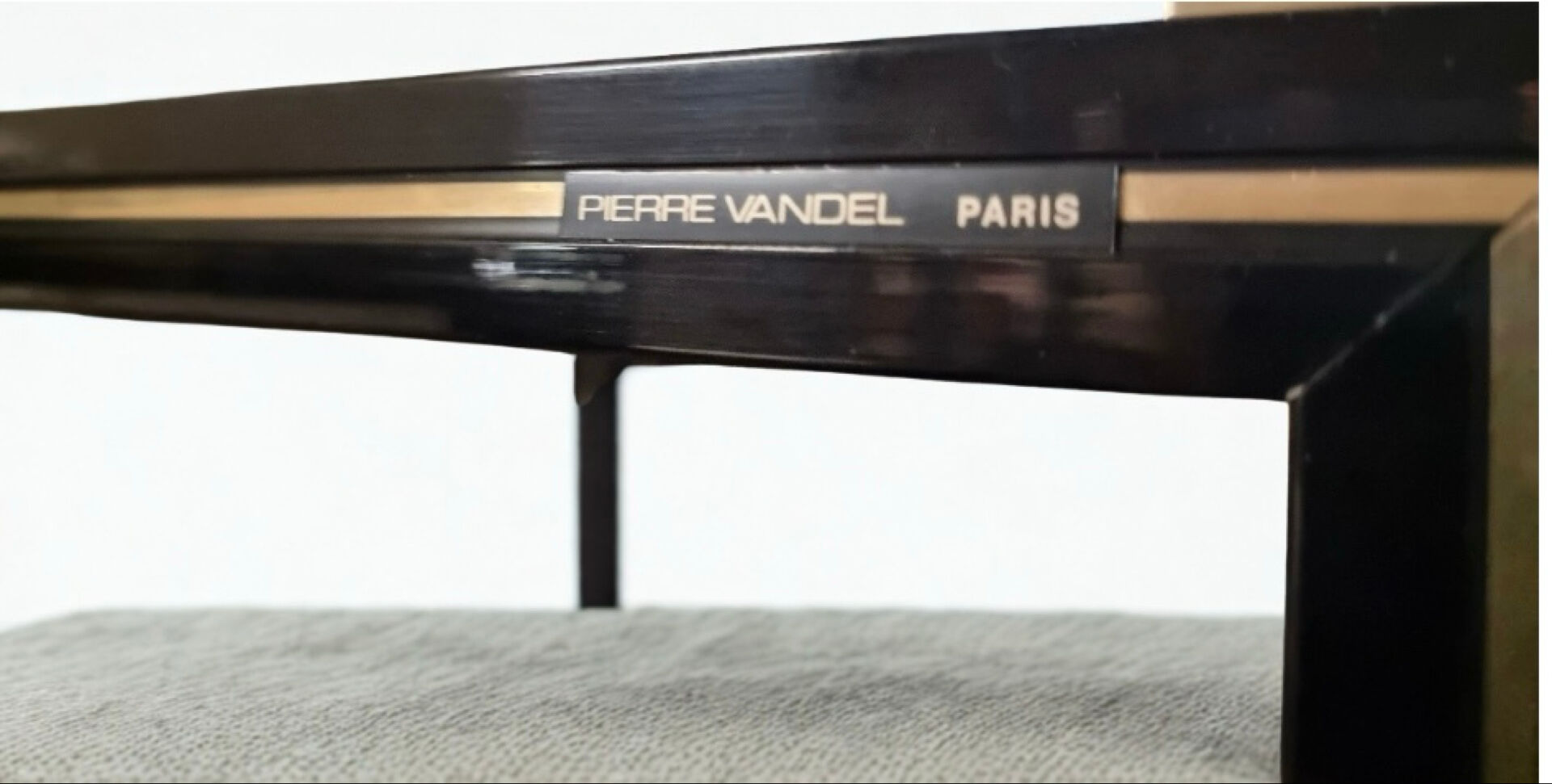 Table and 4 chairs by Pierre Vandel Paris — glass top