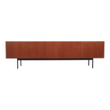 B40 sideboard, by Dieter Wäckerlin for Behr. Teak wood