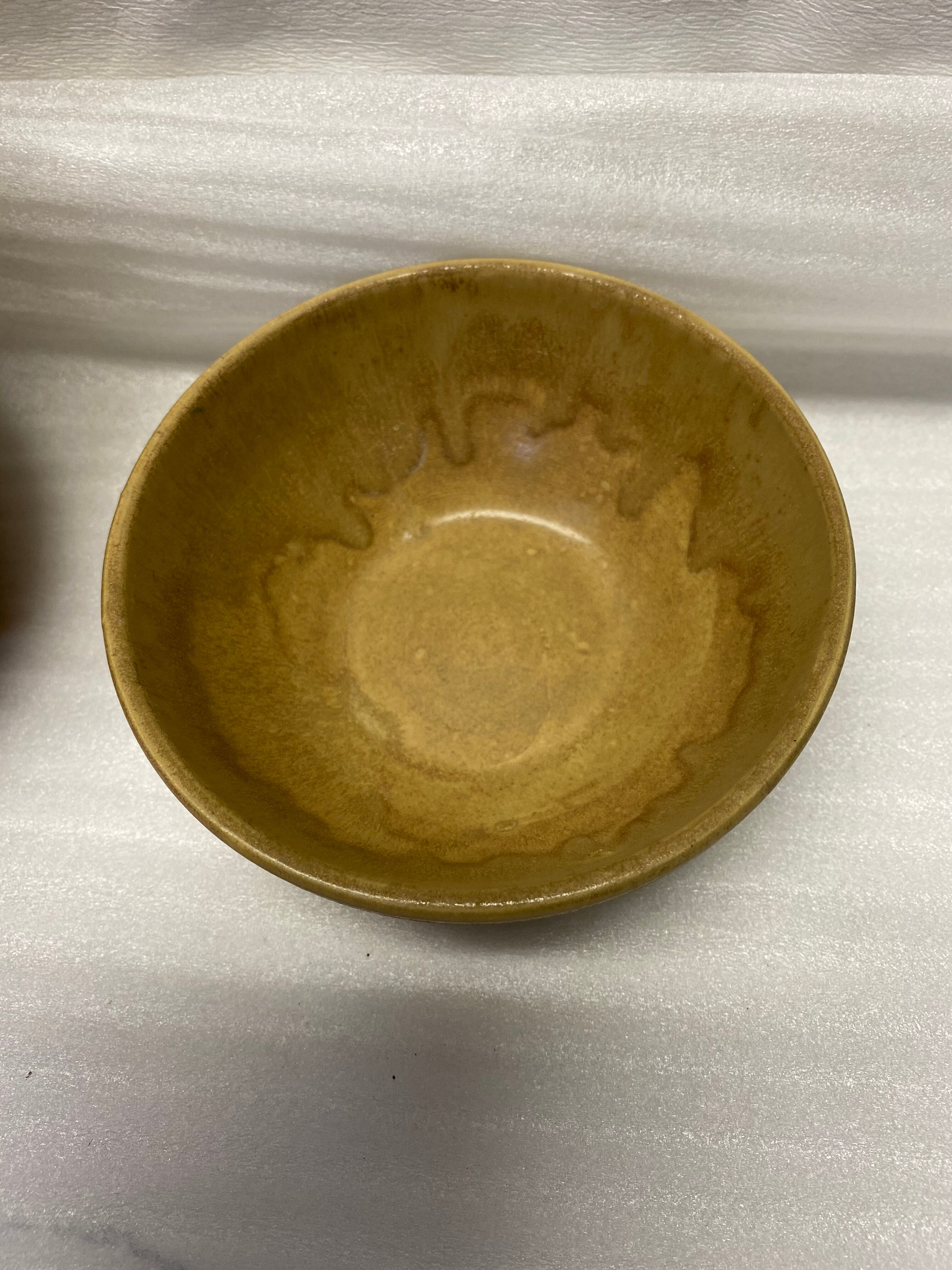 Set of 7 vintage sandstone bowls