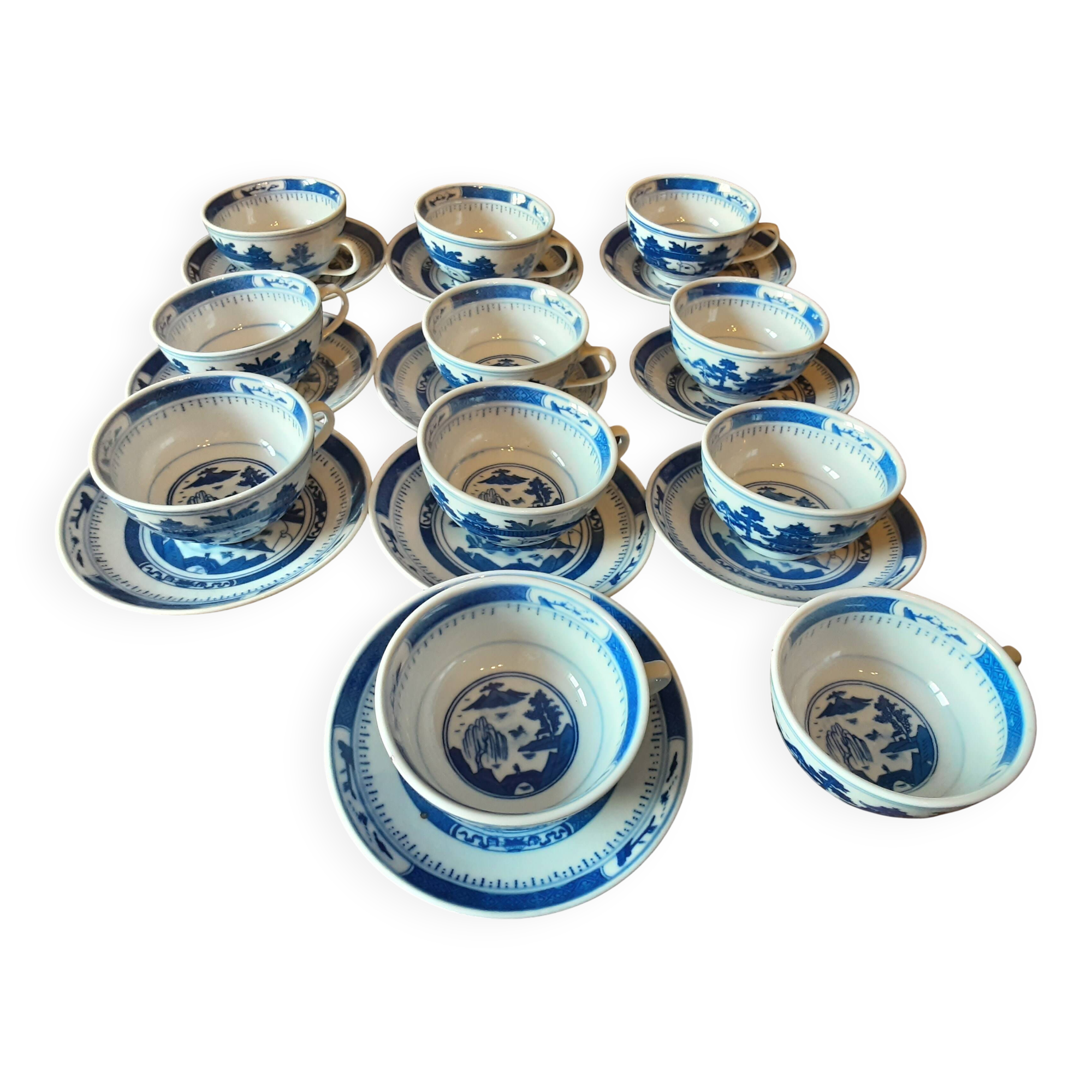 Coffee and tea set.. Chinese tea.