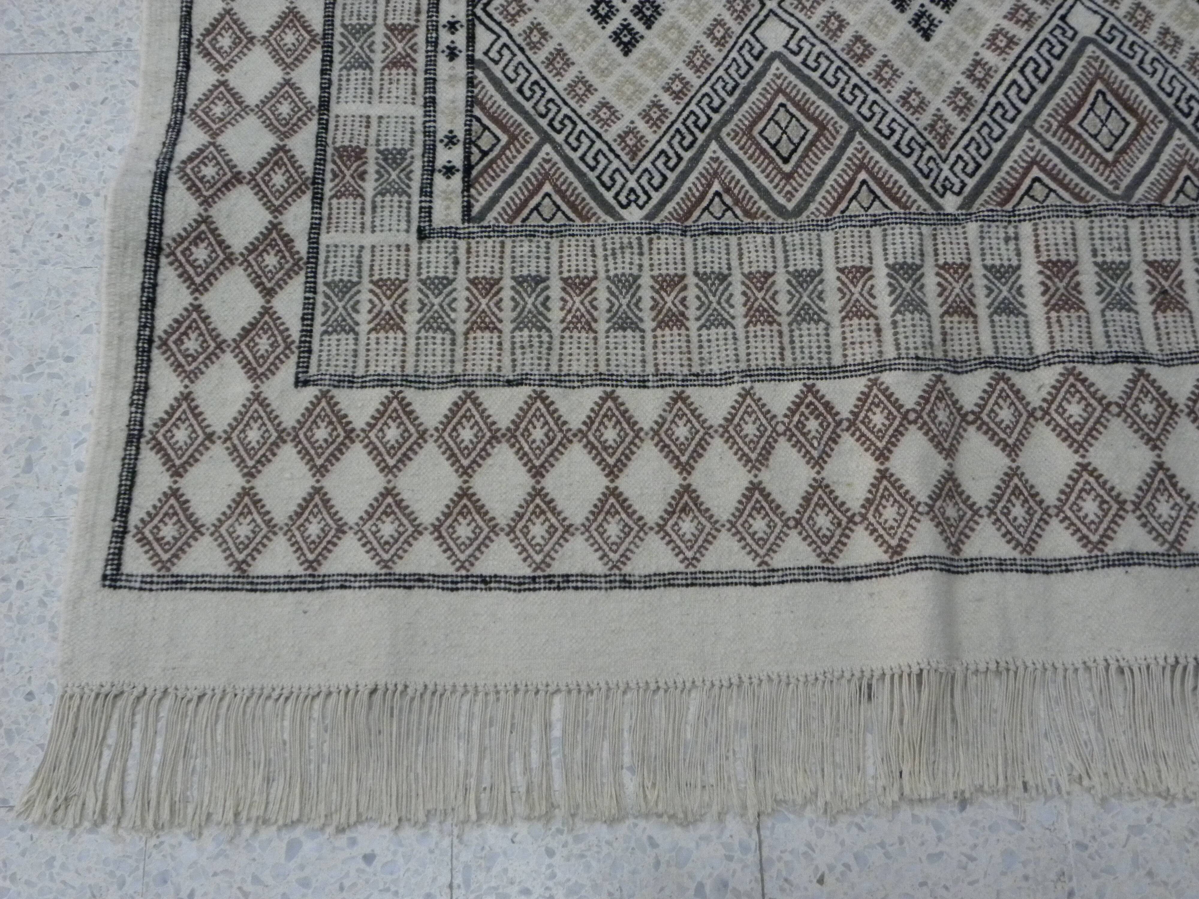 Authentic Traditional Tribal Berber Wool Rug with Geometric Pattern