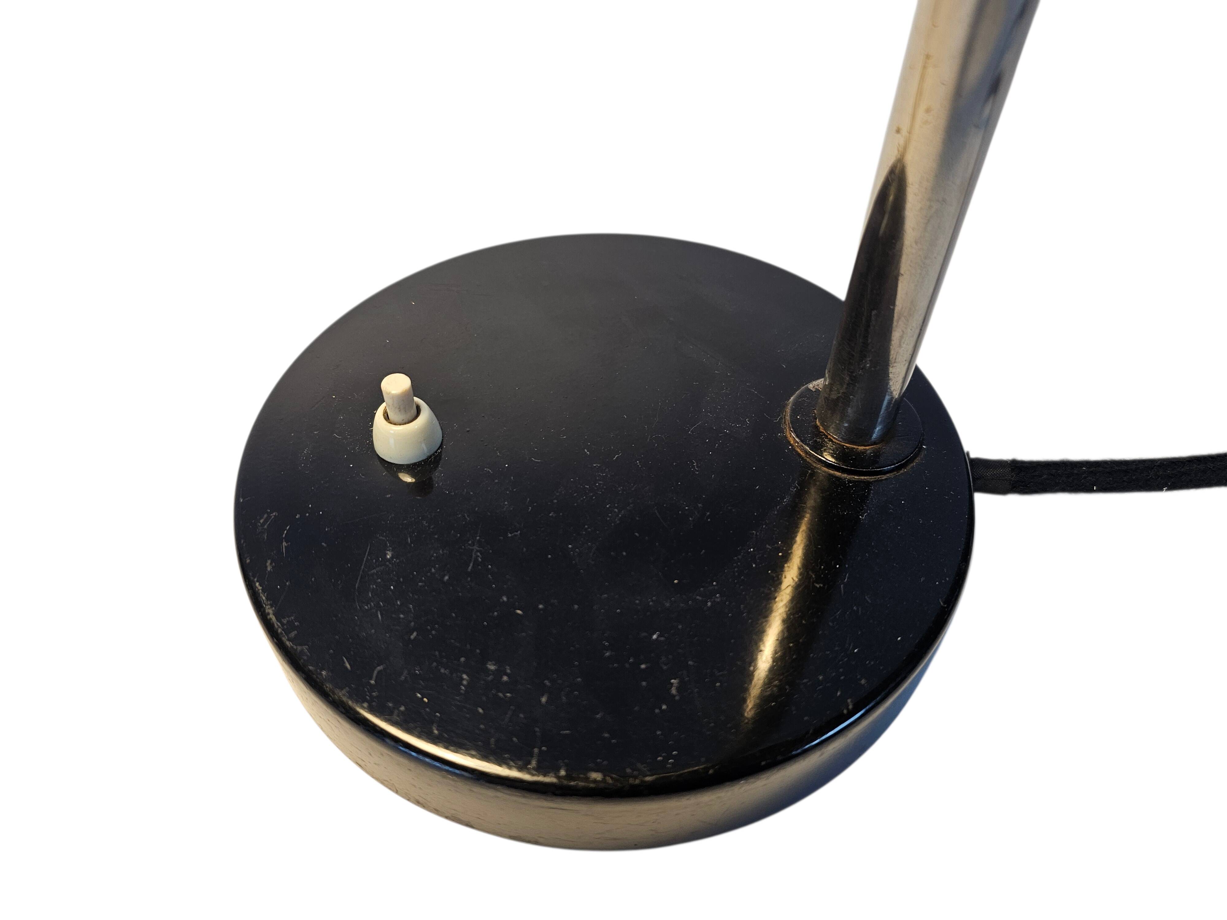 Kaiser Idell - design Christian Dell - desk lamp - metal - enamel - Germany