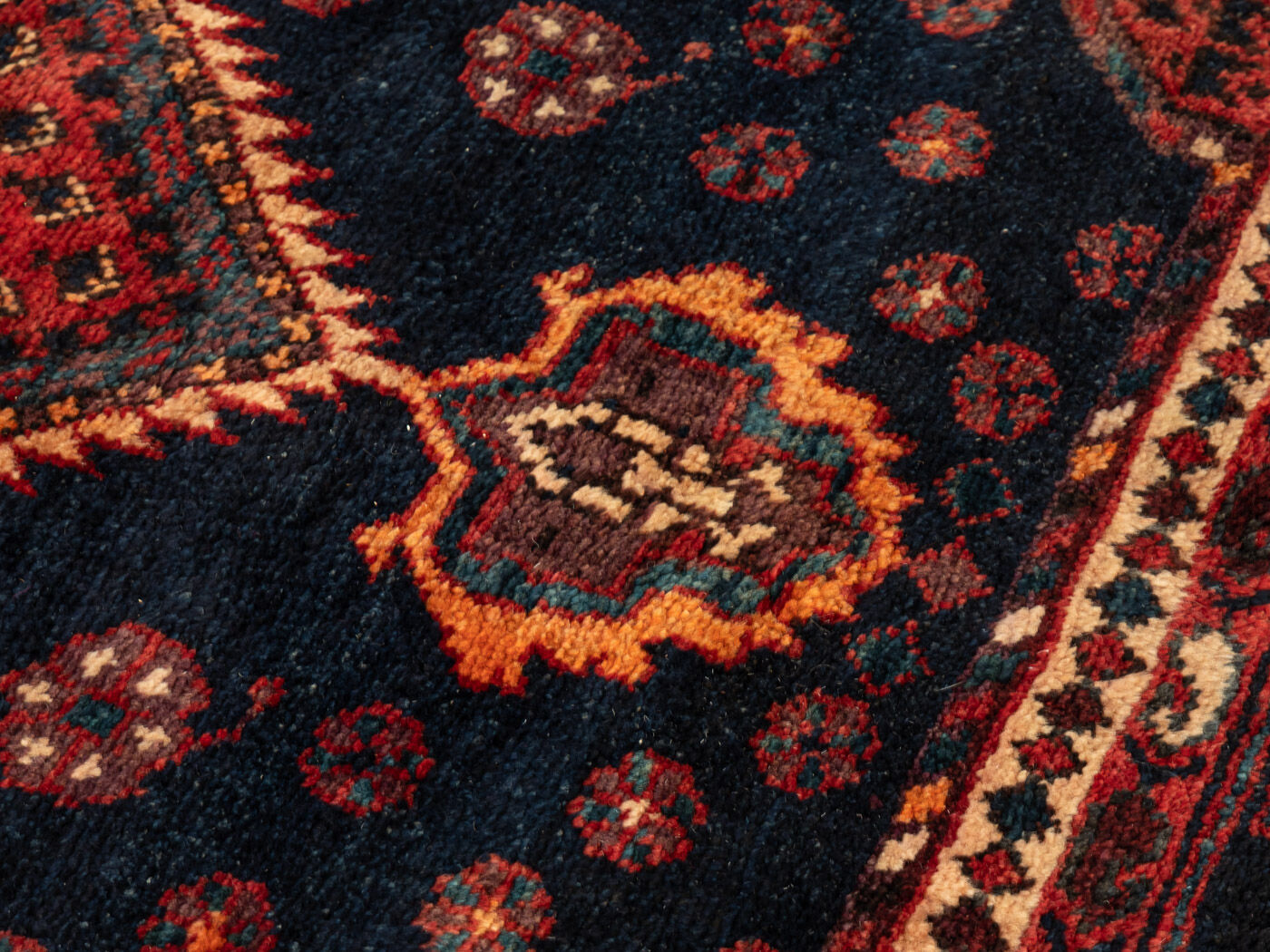 1960s Hamadan carpet 143 x 326