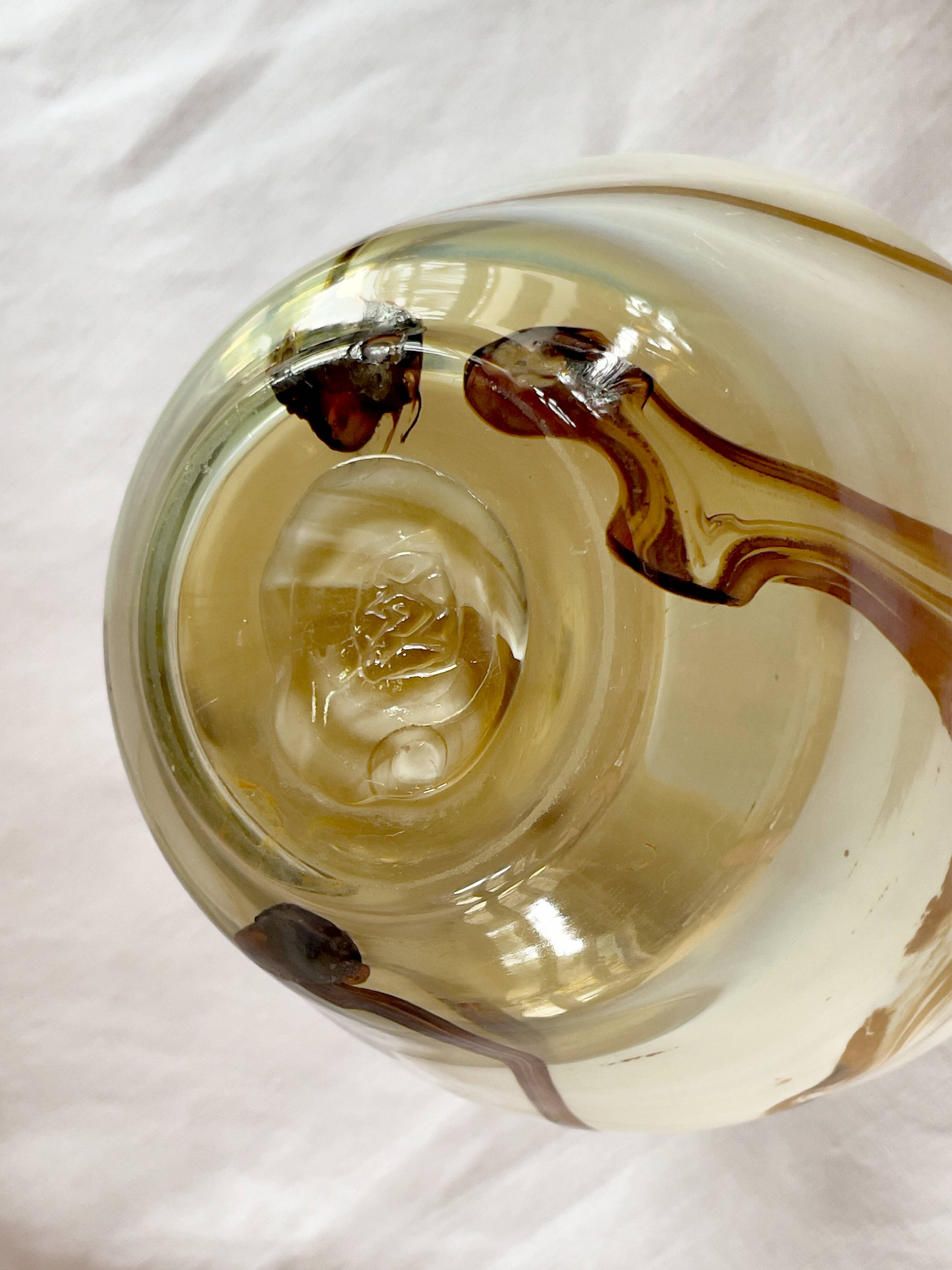 Vase boule « New Age »issu de la verrerie Maure-Vieil, 1960-1970