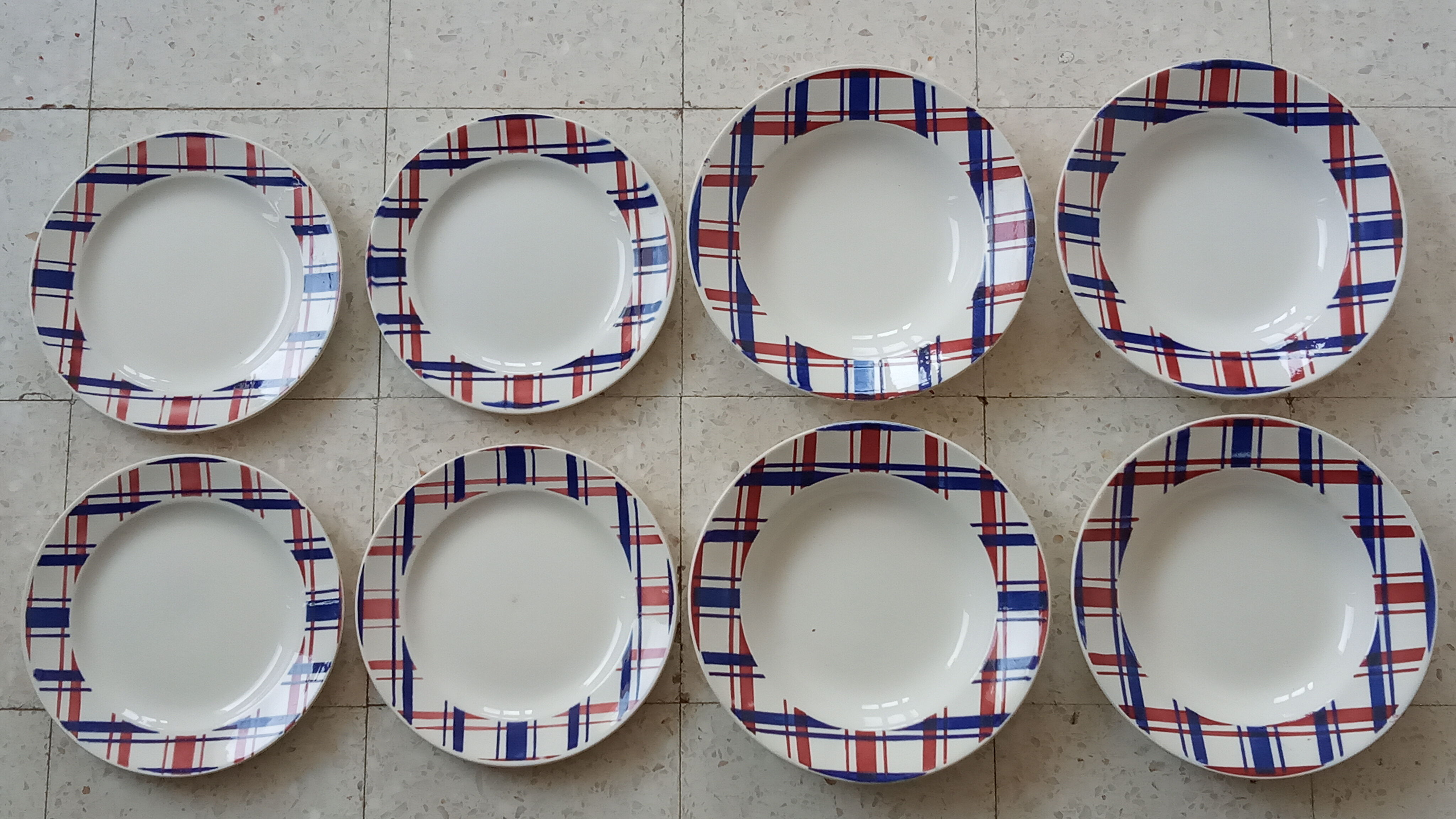 Lot d'assiettes de Digoin Sarreguemines