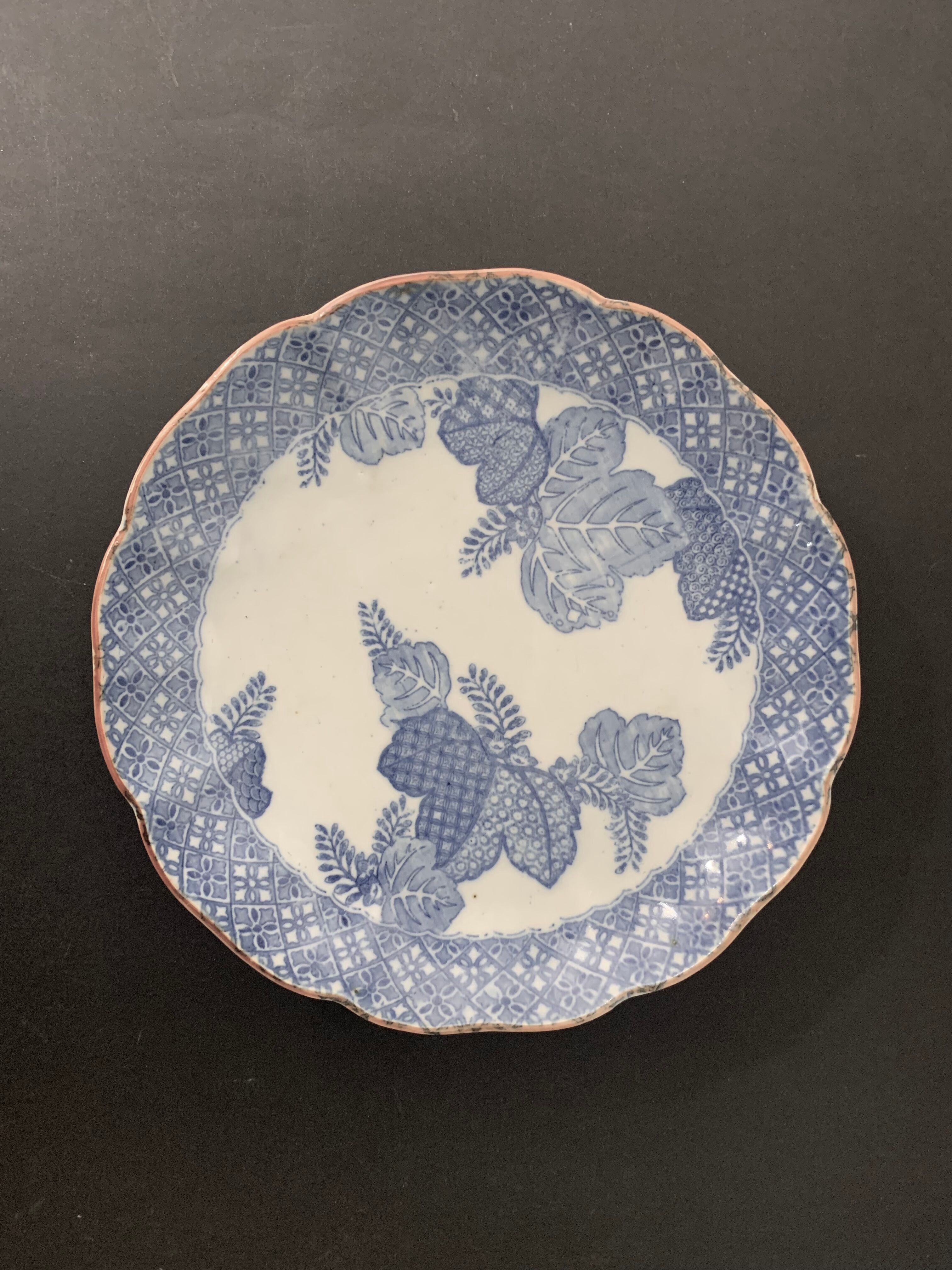 Chinese hollow plate inspired by the blue family of the Compagnie des Inde, mid-19th century