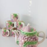 Set of 6 cups + teapot in slip