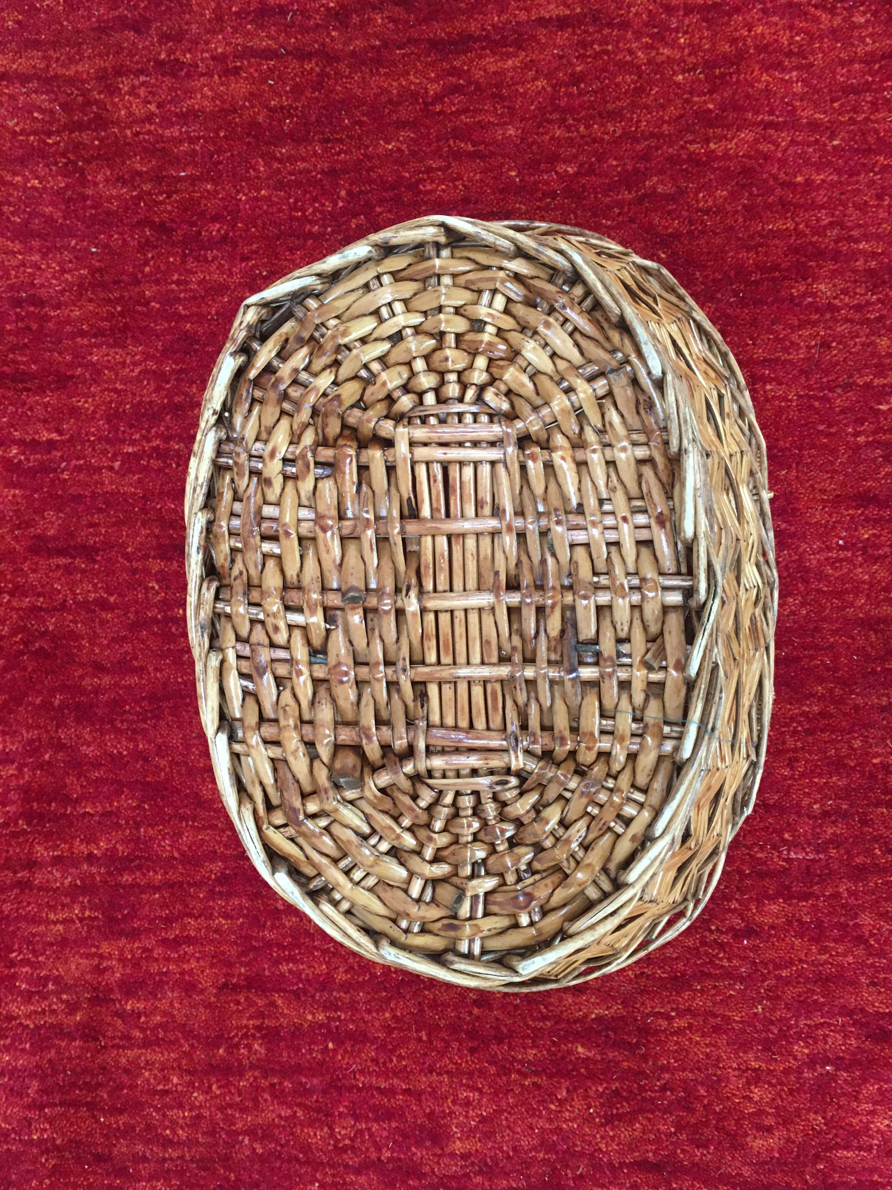 Market basket in wicker rattan