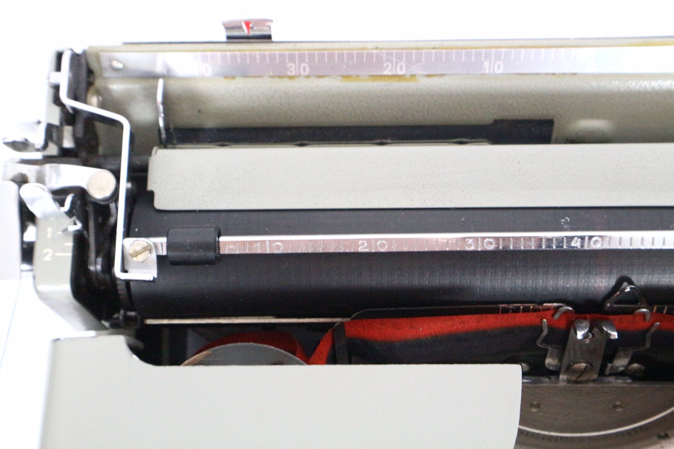 Remington travel-deter Deluxe typewriter with  case