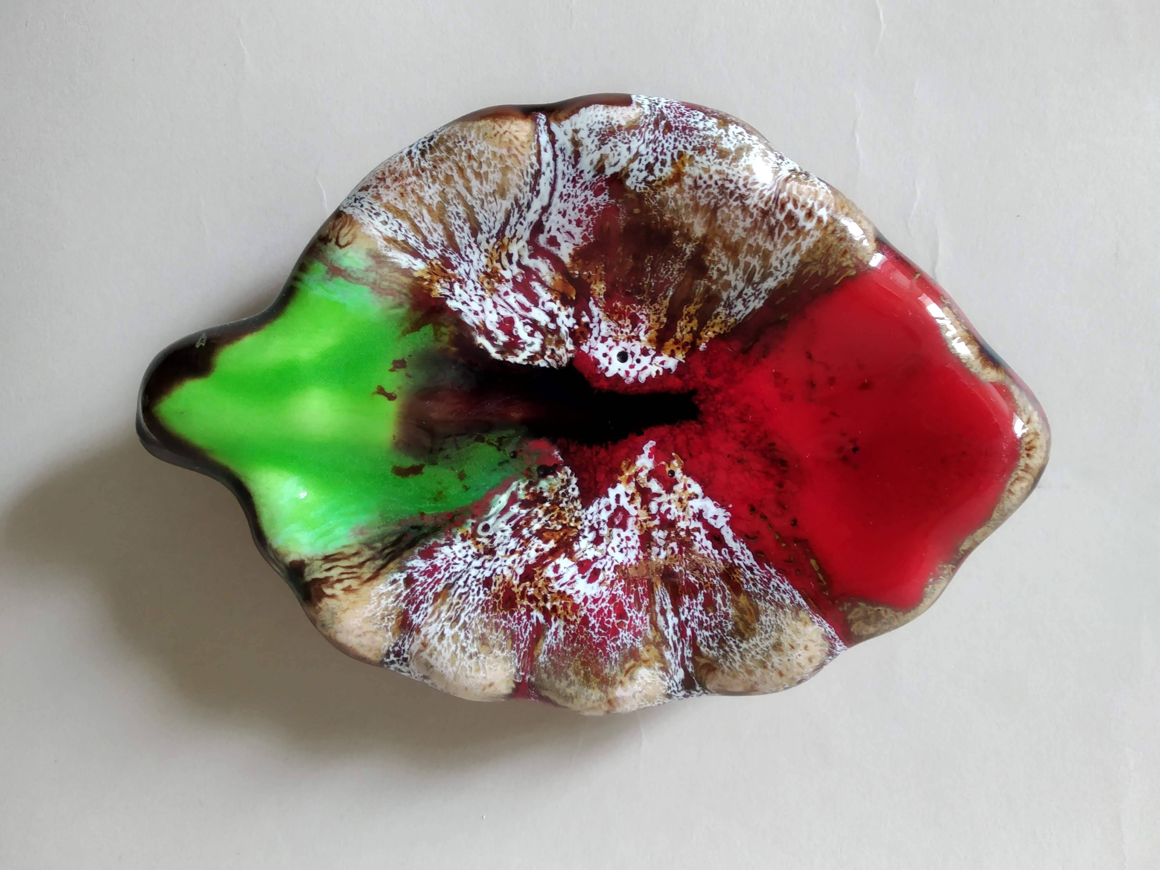 Vallauris vintage leaf ashtray bowl empty pocket