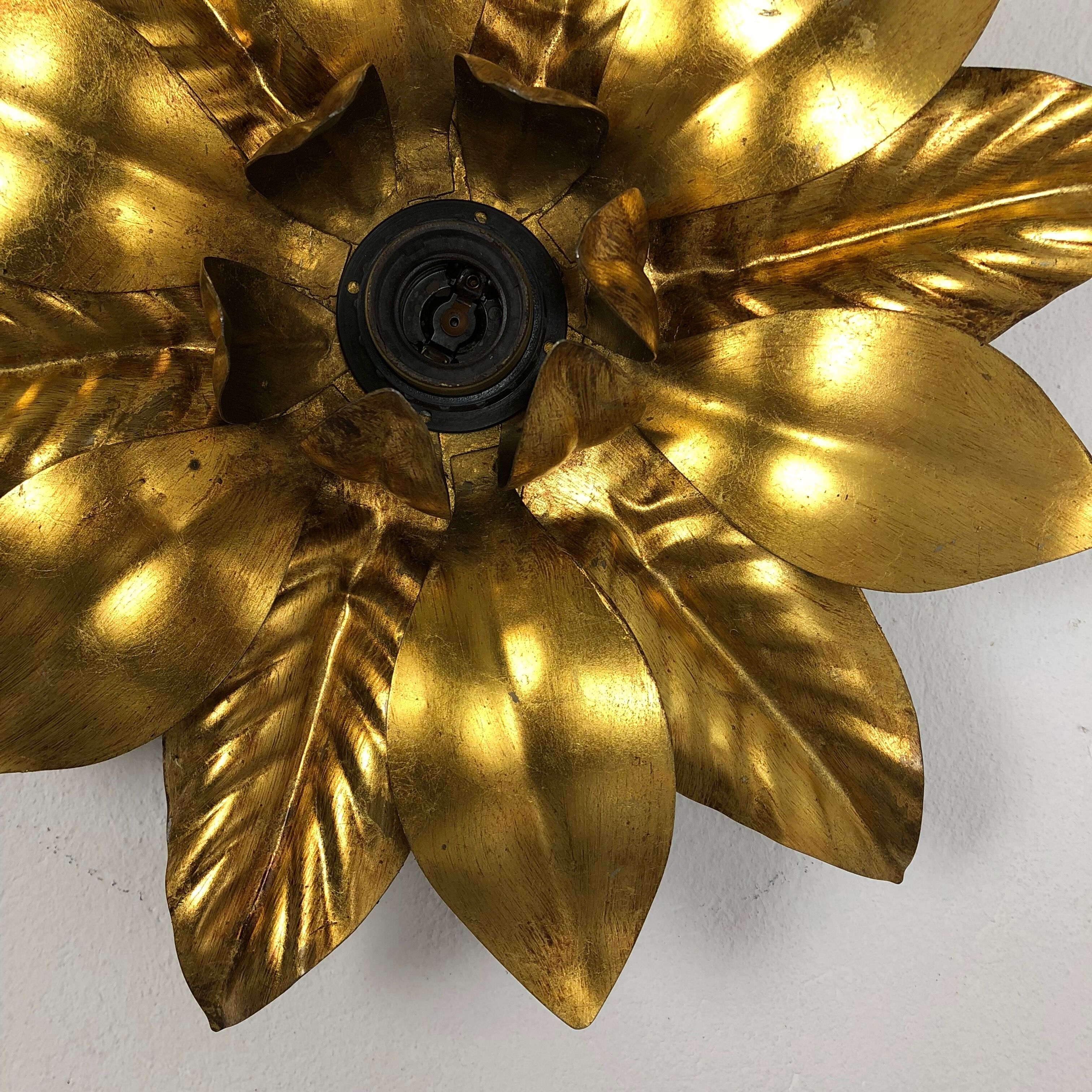 Set of 3 Golden Florentiner Leaf Theatre Wall Ceiling Light Sconces, Italy 1960s