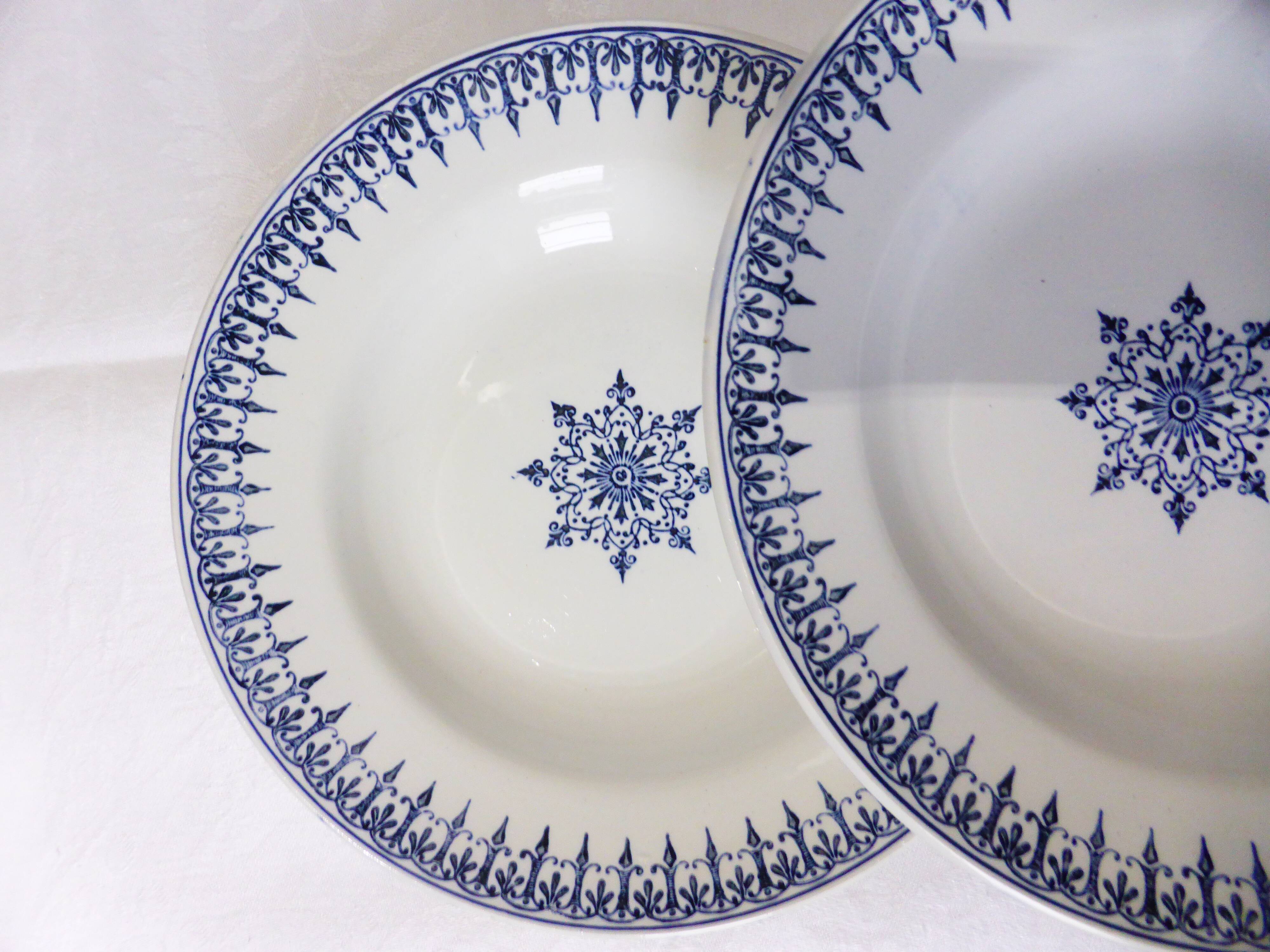 3 vintage soup plates from St Amand, Primax model 211255