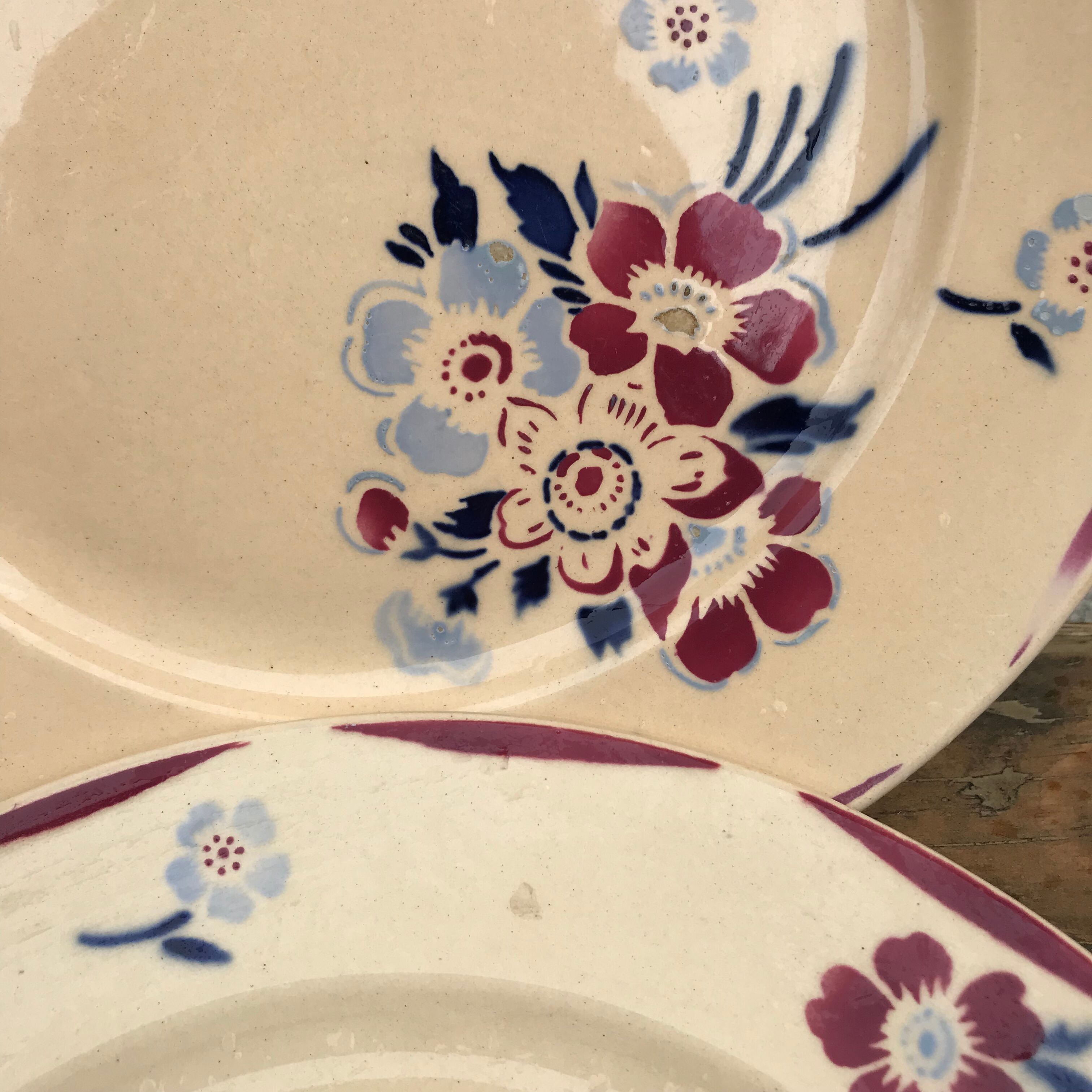 6 Vintage flat plates in Luneville earthenware evreux model