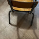 Table et chaise d’école petite enfance vintage