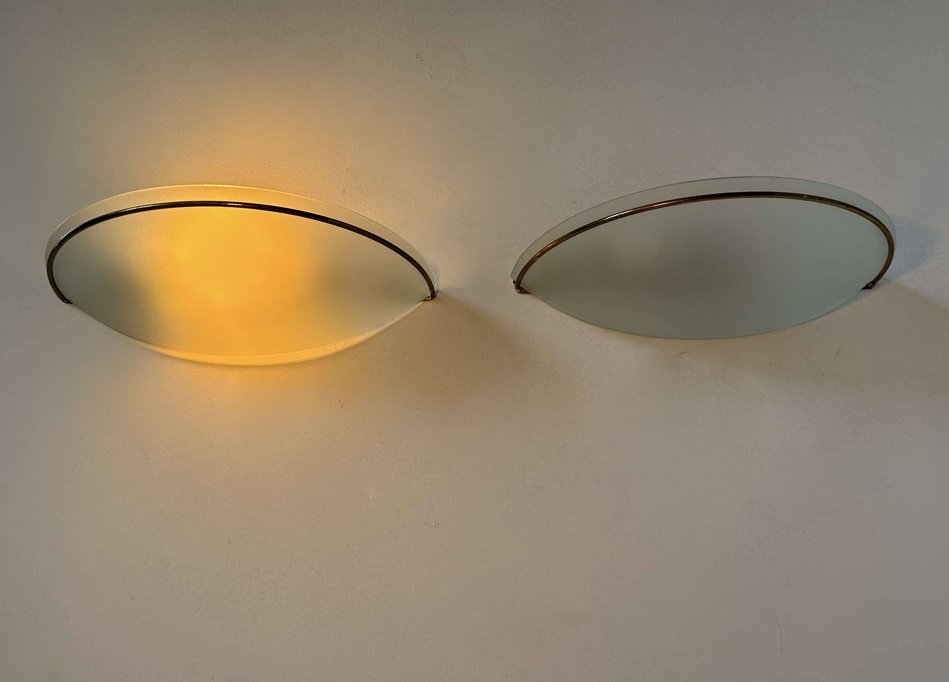Pair of vintage wall lights, brass and sandblasted glass, Italy 1970