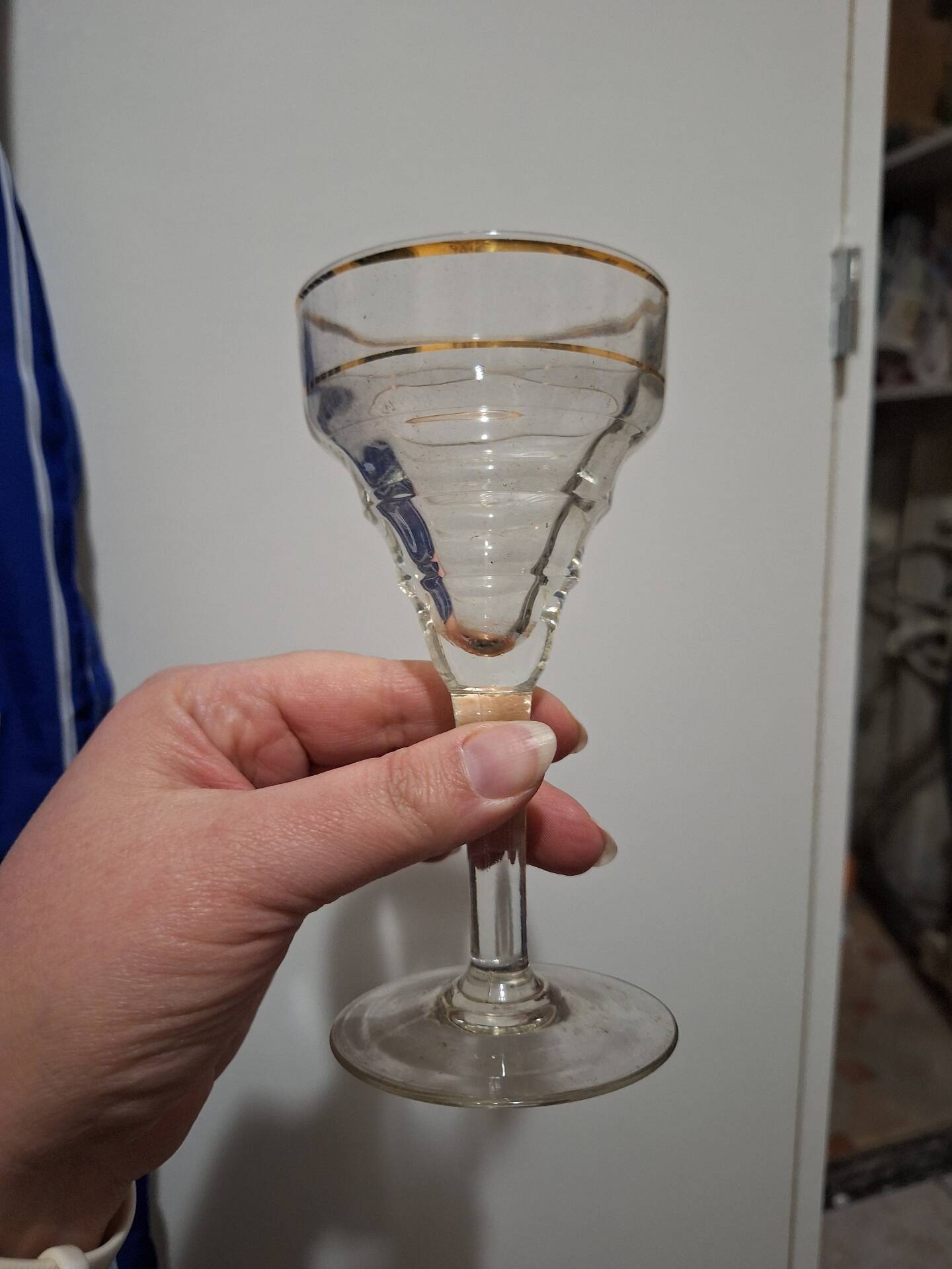 Set of 4 vintage bistro glasses with gold rim, year 19